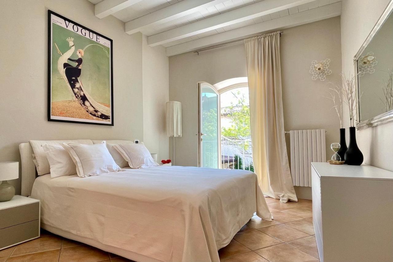 Appartement Borgo Dei Sogni à San Felice del Benaco Extérieur photo