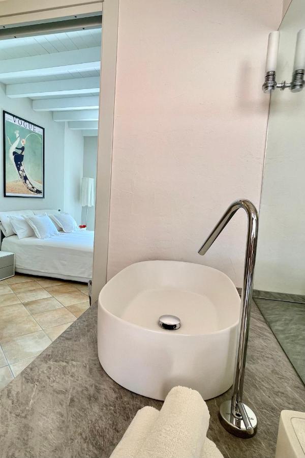 Appartement Borgo Dei Sogni à San Felice del Benaco Extérieur photo