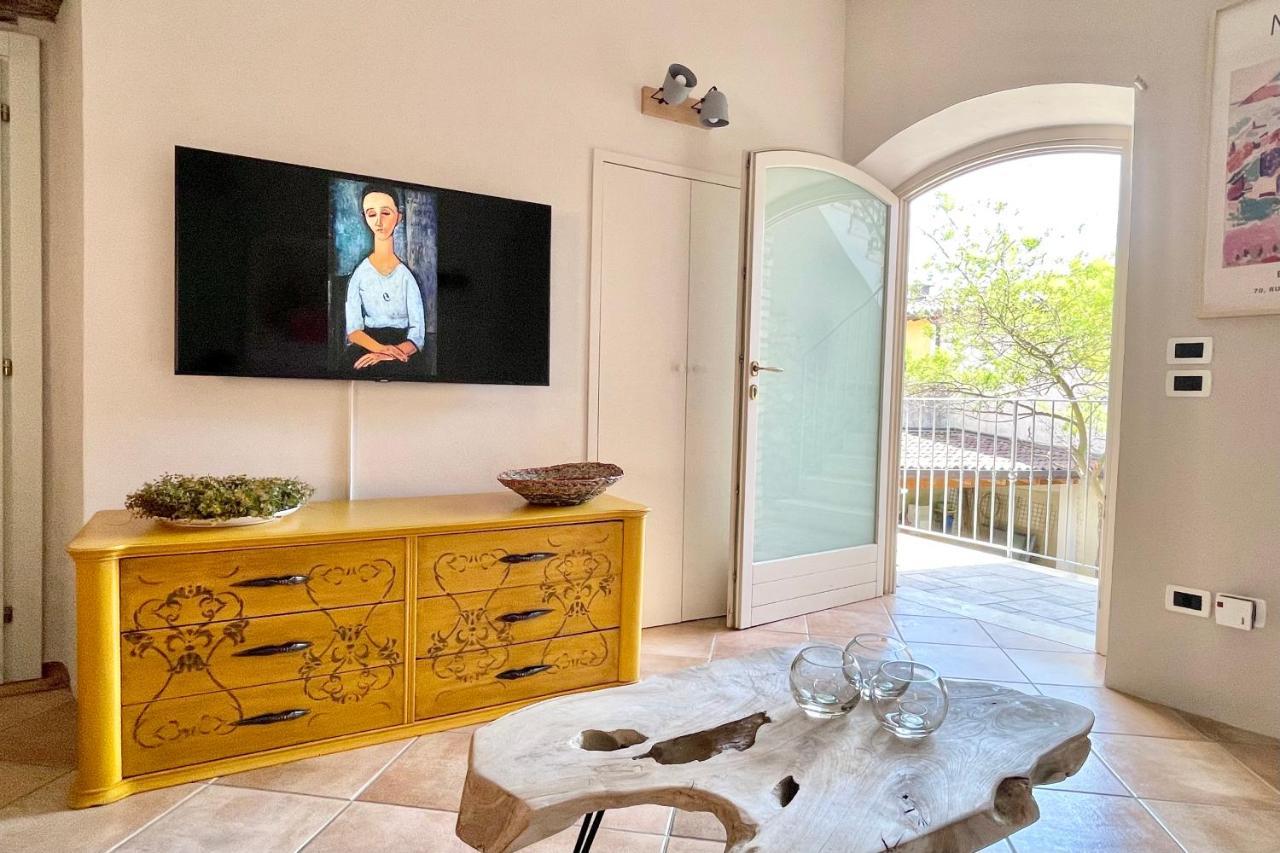 Appartement Borgo Dei Sogni à San Felice del Benaco Extérieur photo