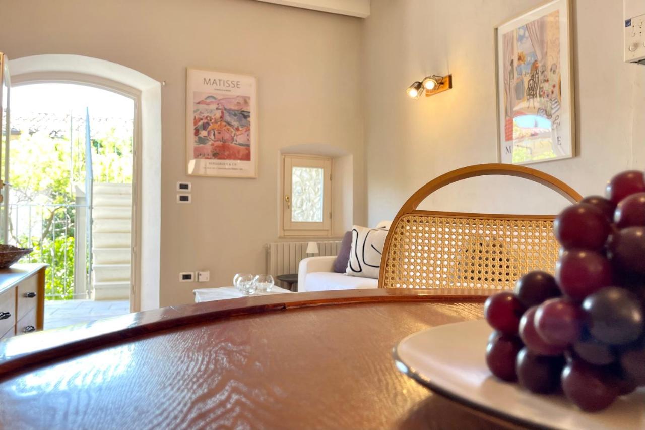 Appartement Borgo Dei Sogni à San Felice del Benaco Extérieur photo
