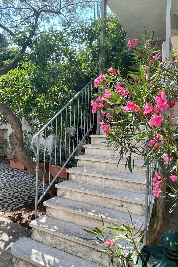 Appartement Borgo Dei Sogni à San Felice del Benaco Extérieur photo