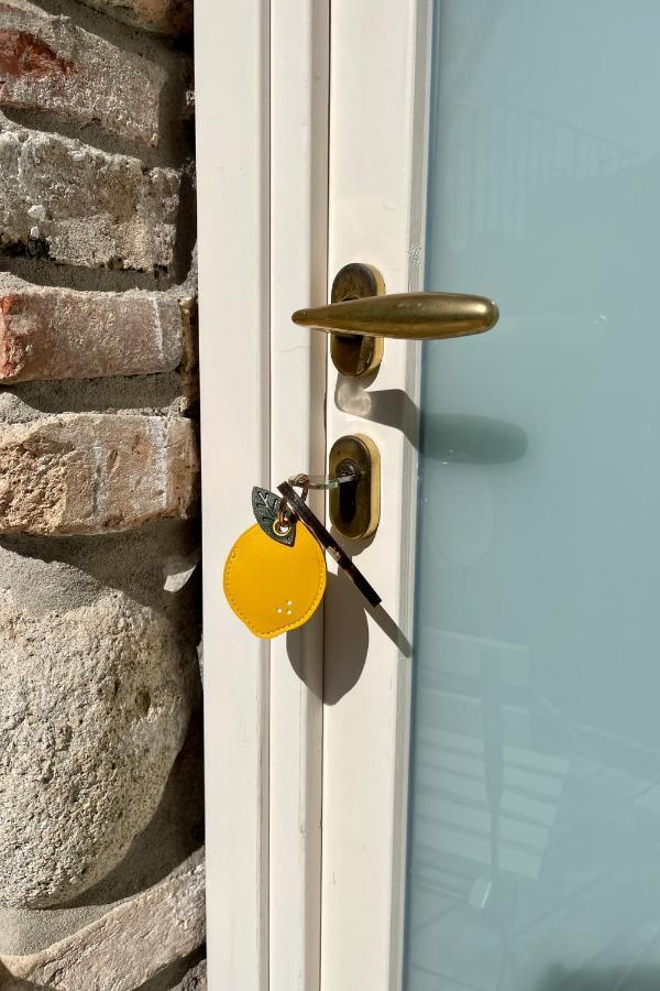 Appartement Borgo Dei Sogni à San Felice del Benaco Extérieur photo